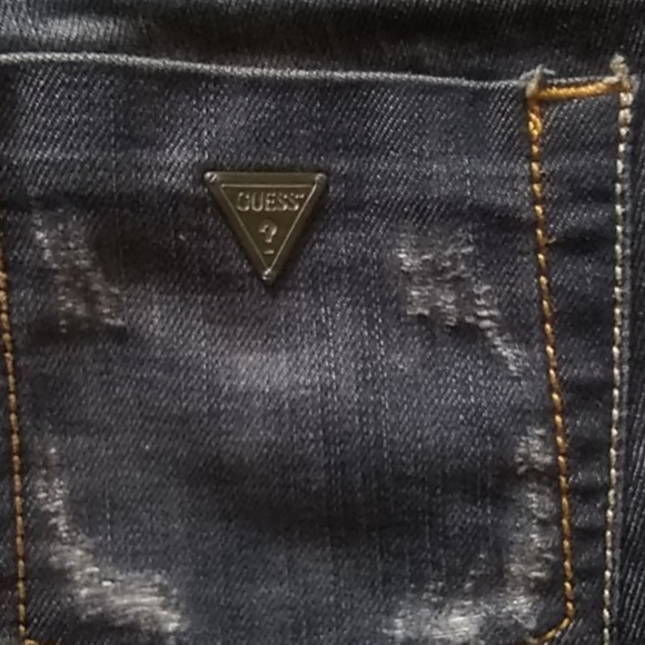 GUESS RIPPED JEANS - Picture 5 of 12